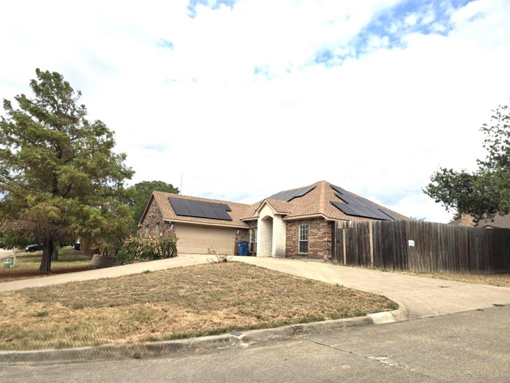 1406 Chancellor Drive Property Photo 1