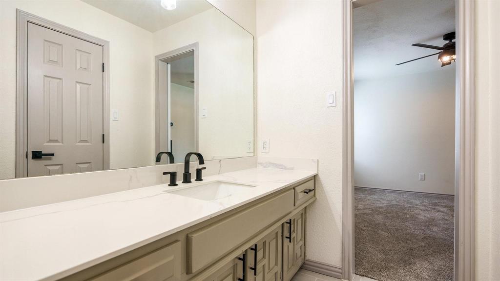 2616 Ellis Court Property Photo 28