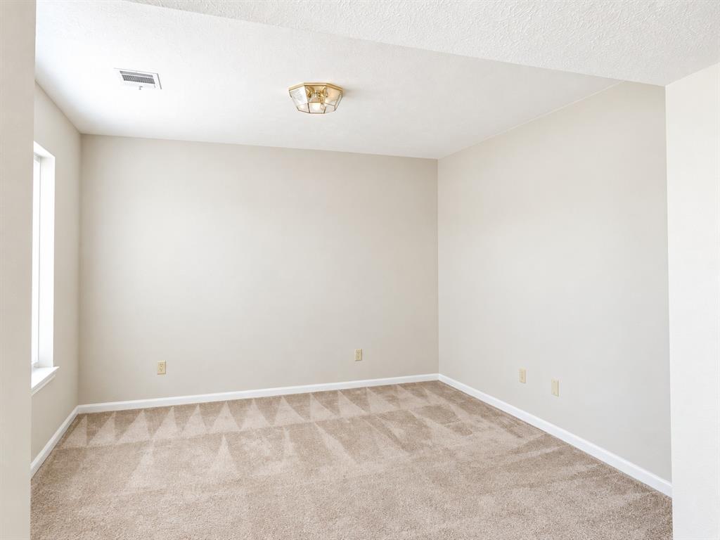 2417 Fulton Drive Property Photo 24