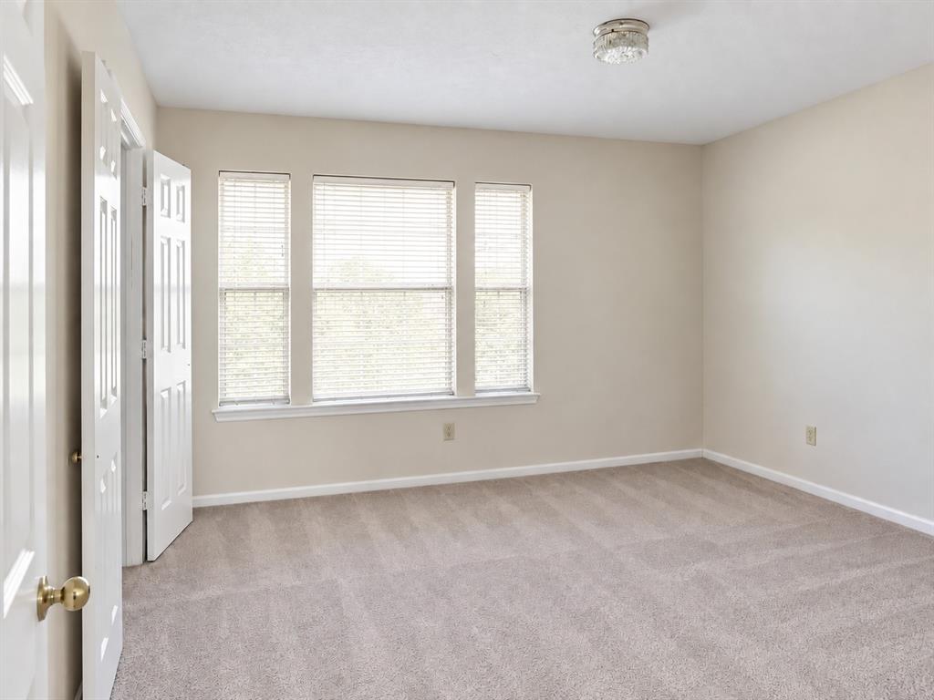 2417 Fulton Drive Property Photo 27