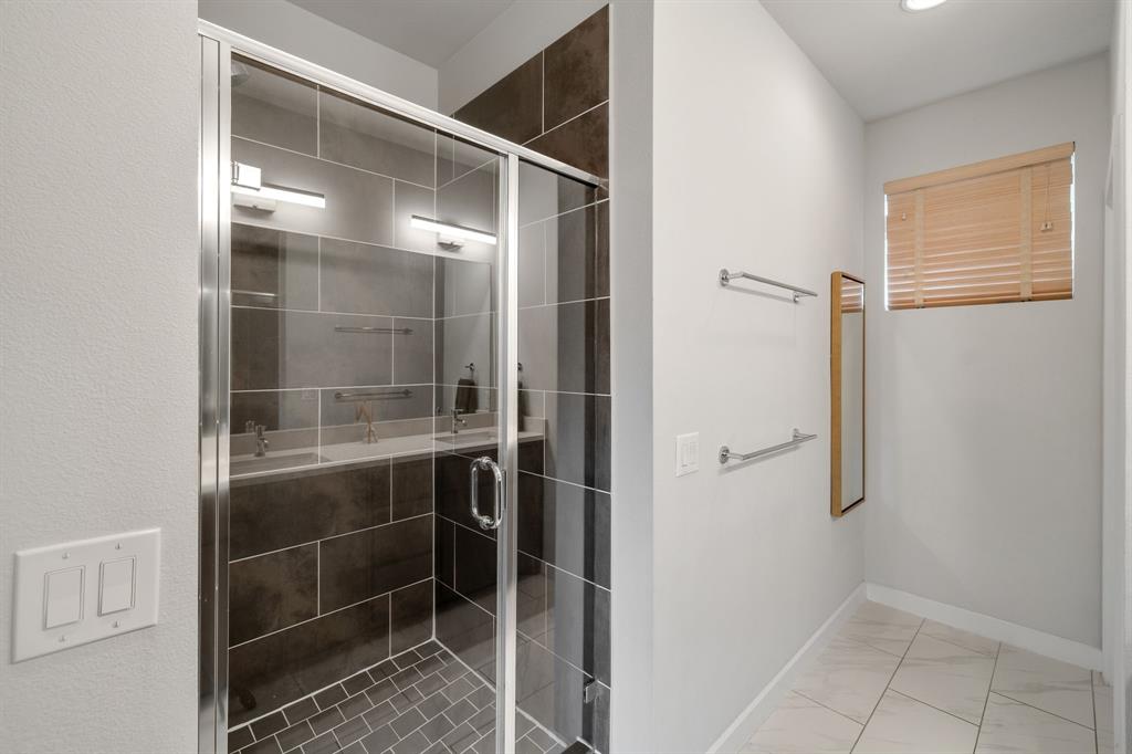 6542 E Lovers Lane Property Photo 18