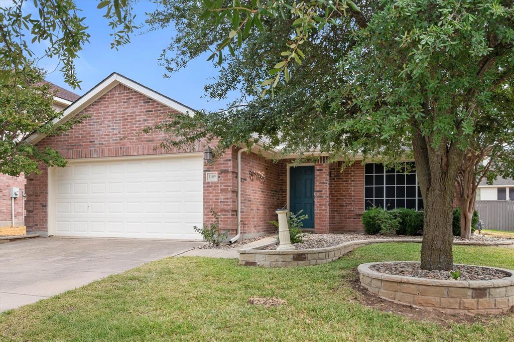1109 Nighthawk Road Property Photo 3