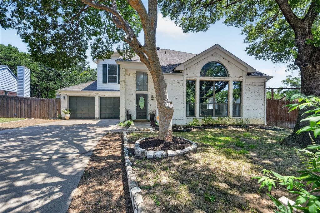 519 Fox Creek Court Property Photo 1