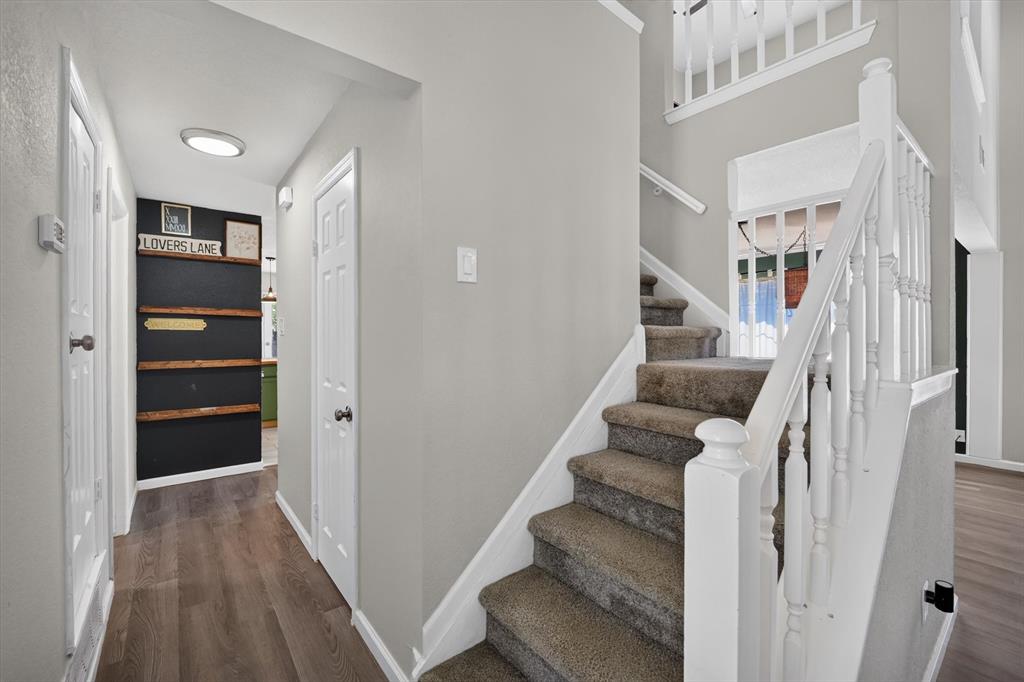 519 Fox Creek Court Property Photo 8