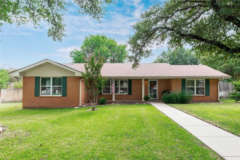1611 16th Street Property Photo 2