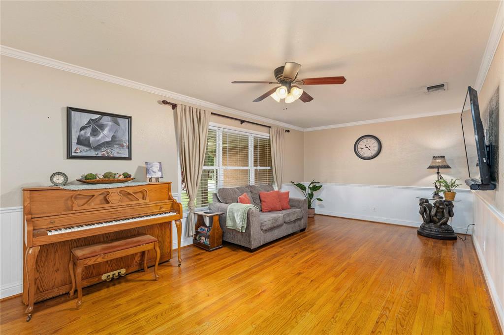 1611 16th Street Property Photo 6