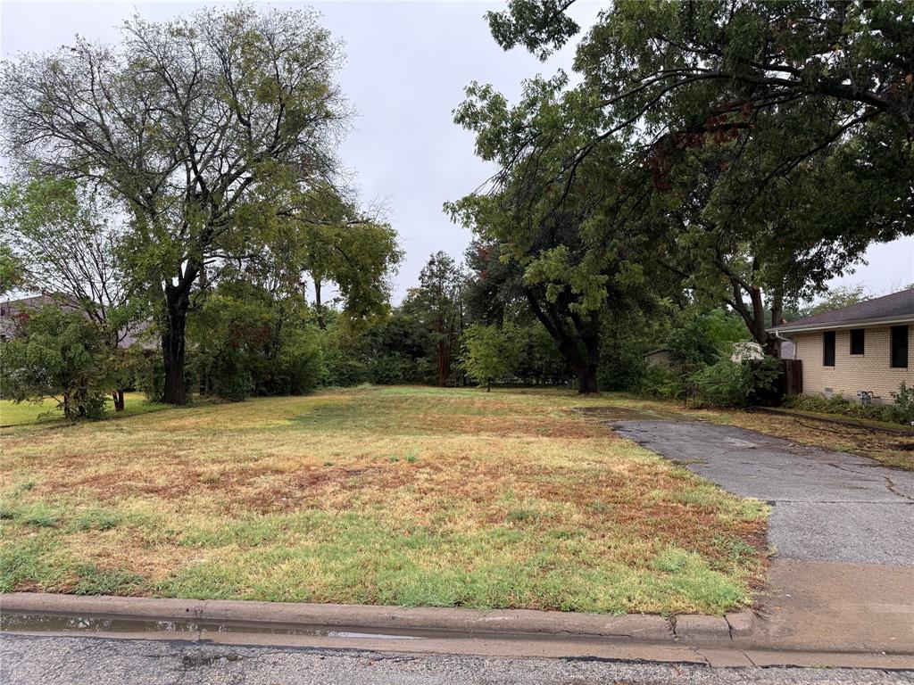 1405 N Graves Street Property Photo 1