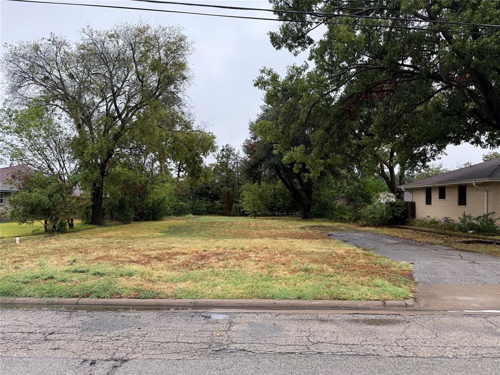 1405 N Graves Street Property Photo 3