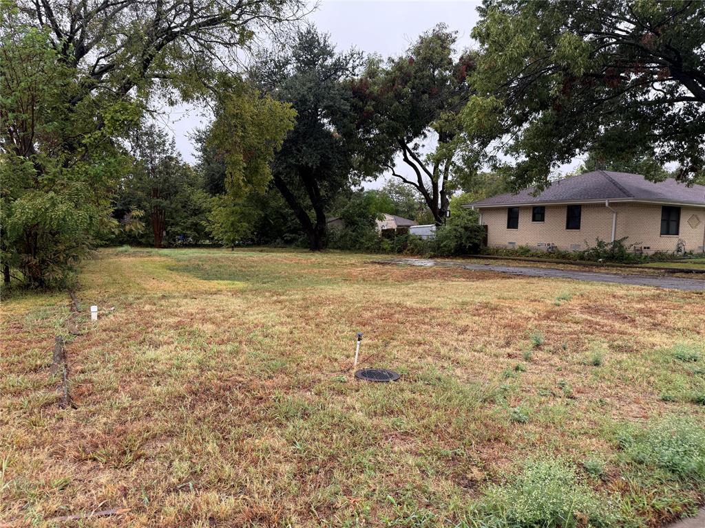 1405 N Graves Street Property Photo 4
