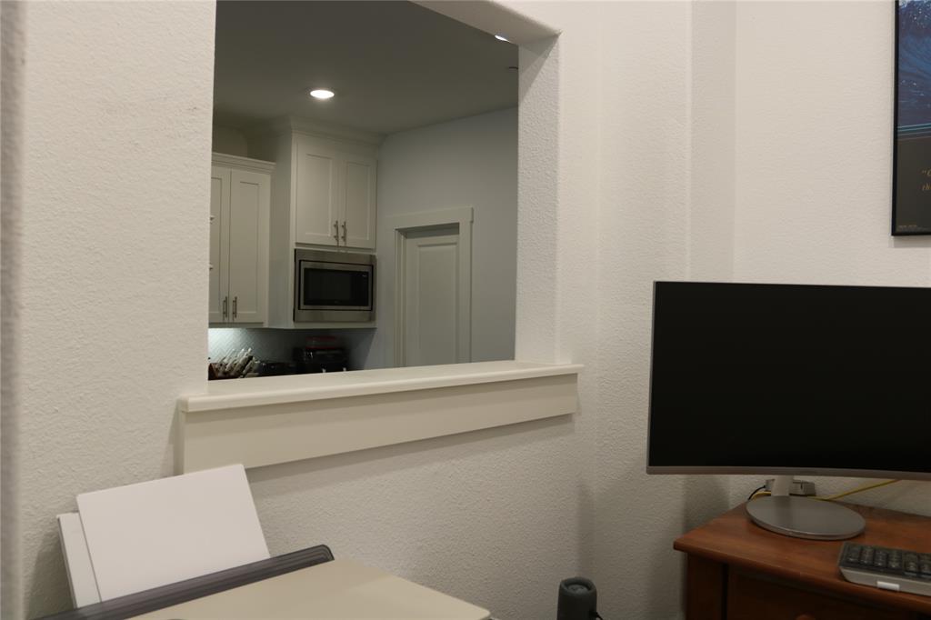 2729 Vista Park Lane Property Photo 1