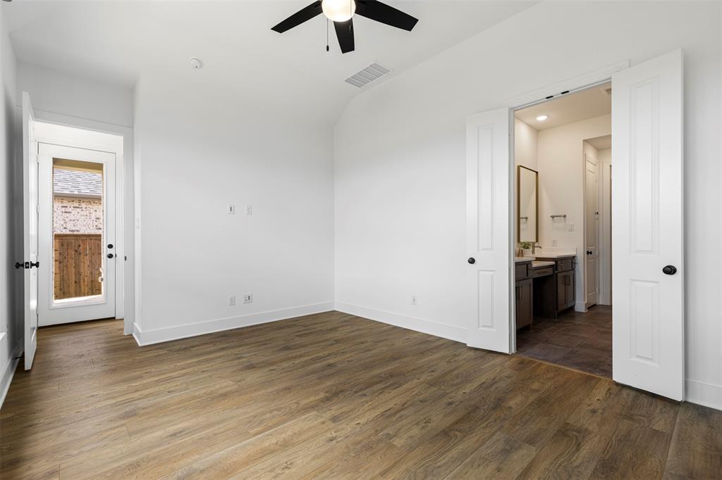 1605 Sandhill Lane Property Photo 11