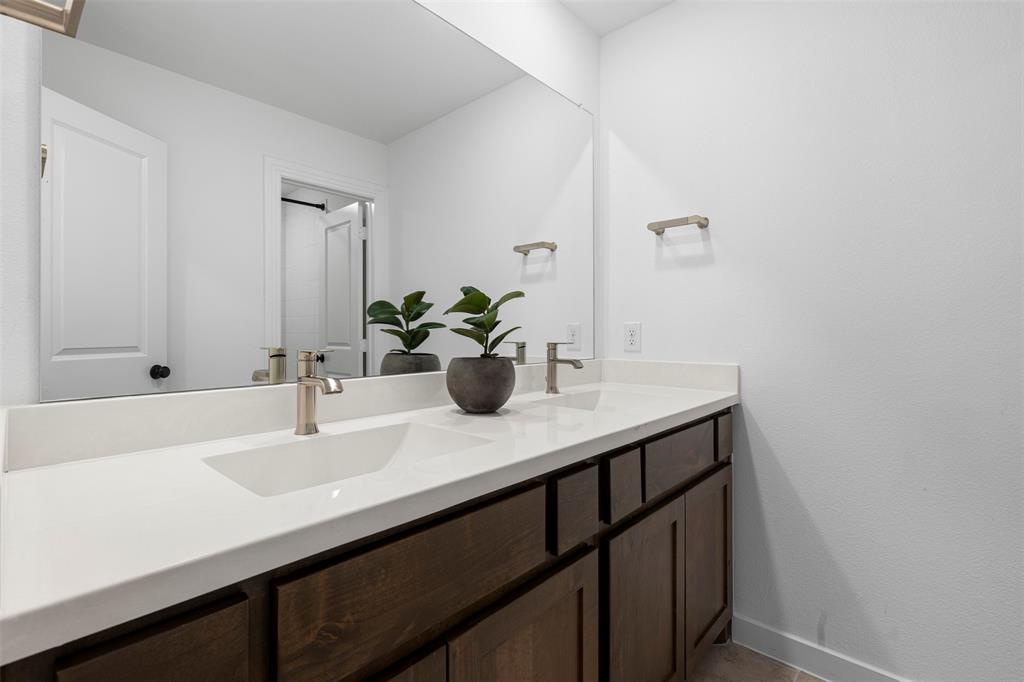 1605 Sandhill Lane Property Photo 25