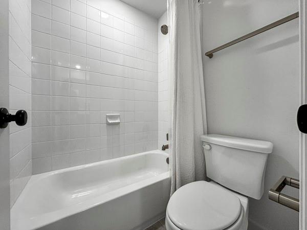 1605 Sandhill Lane Property Photo 29