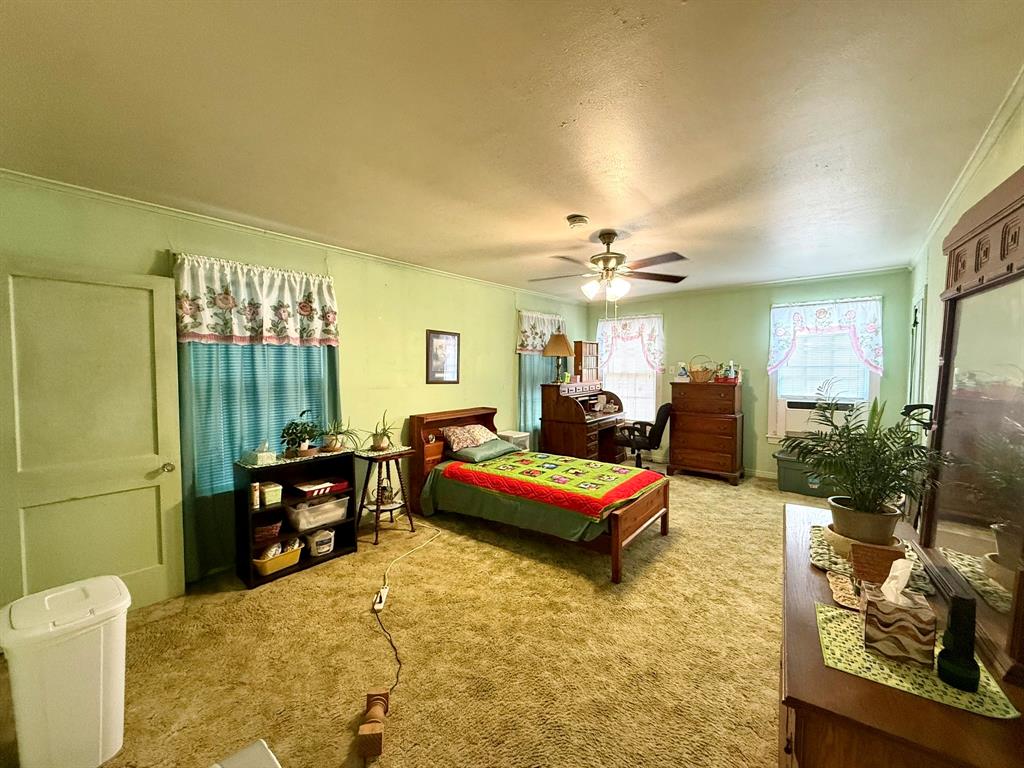 2853 Hollywood Avenue Property Photo 7
