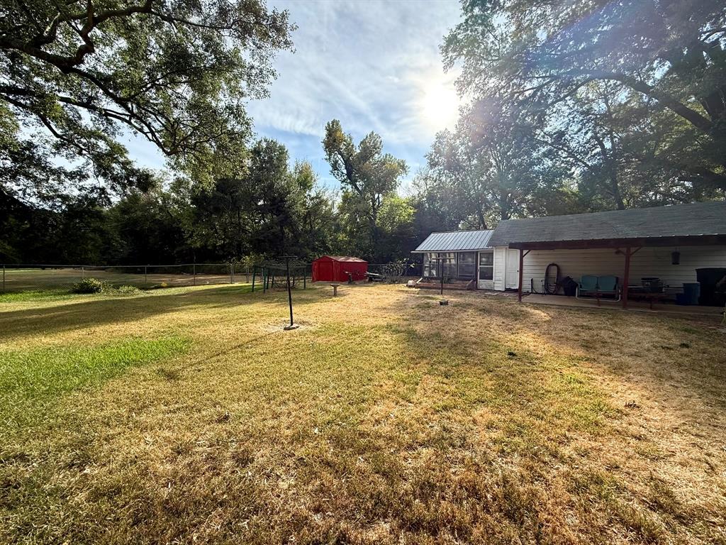 2853 Hollywood Avenue Property Photo 20