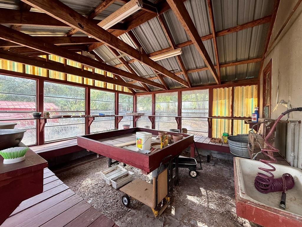 2853 Hollywood Avenue Property Photo 22