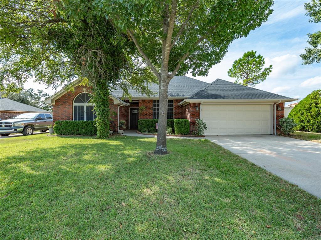2106 Ridgewood Drive Property Photo 3
