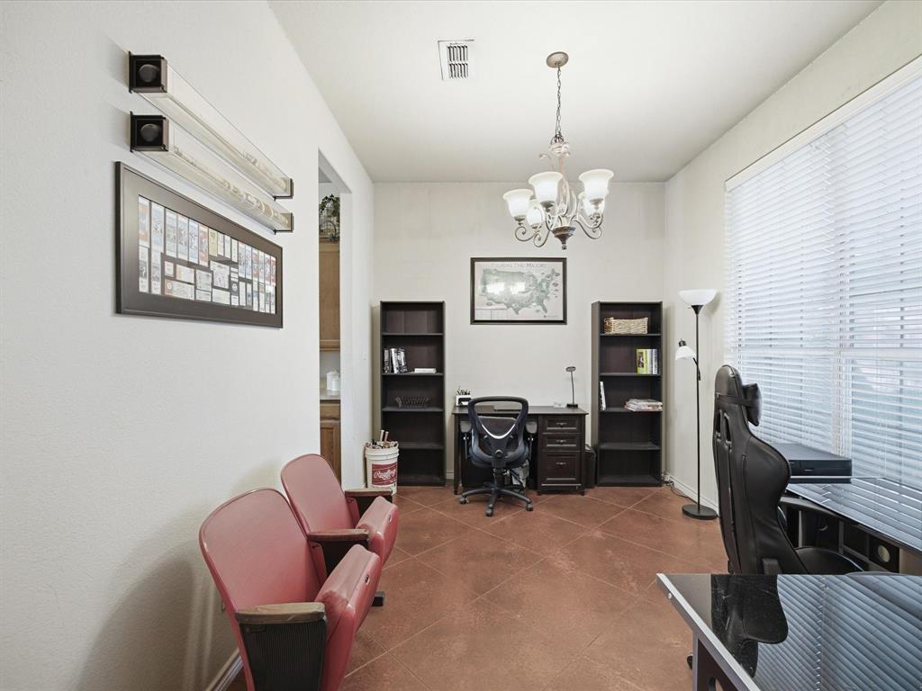 2106 Ridgewood Drive Property Photo 12