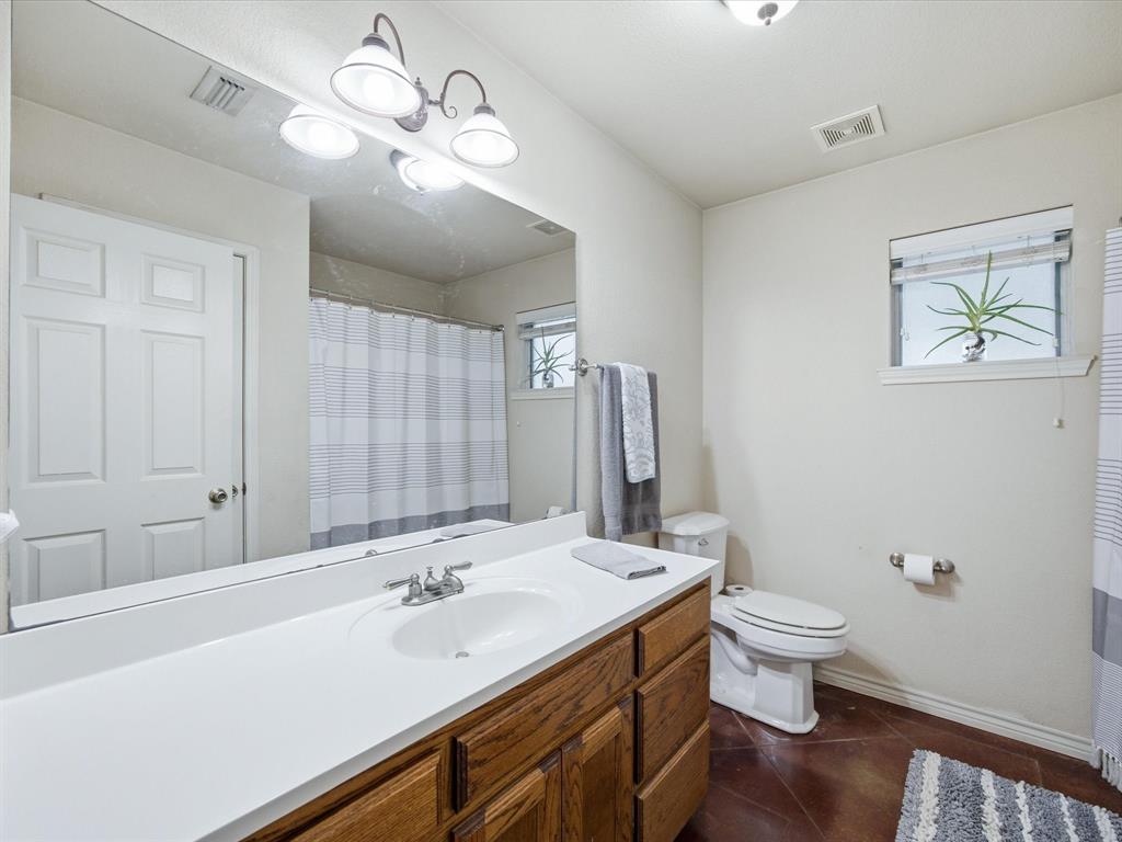 2106 Ridgewood Drive Property Photo 22