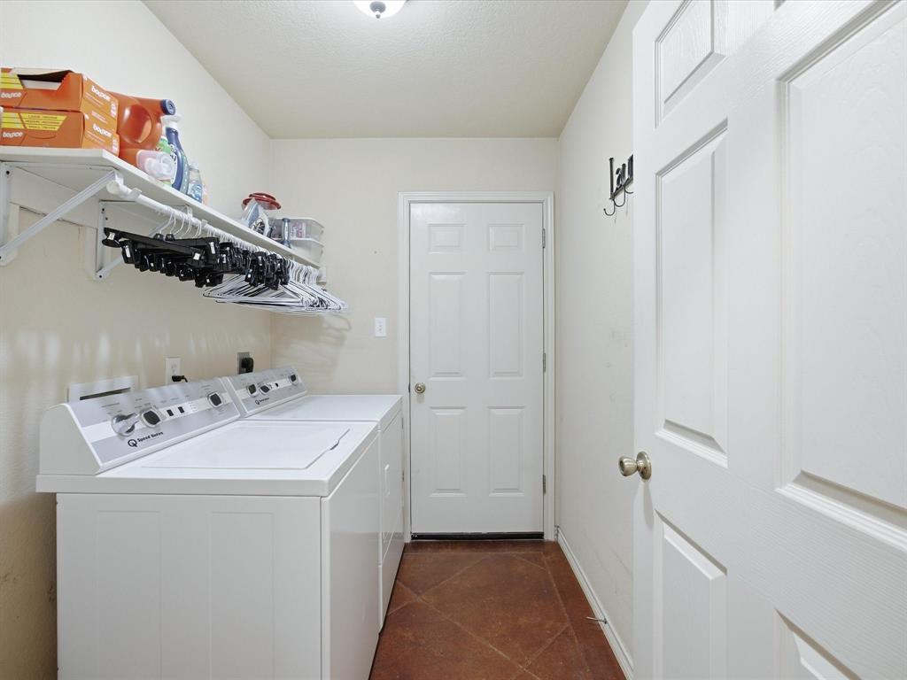 2106 Ridgewood Drive Property Photo 26
