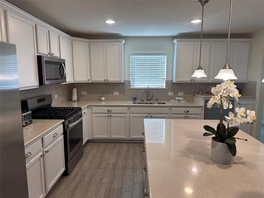 8873 Shore Crest Road Property Photo 3