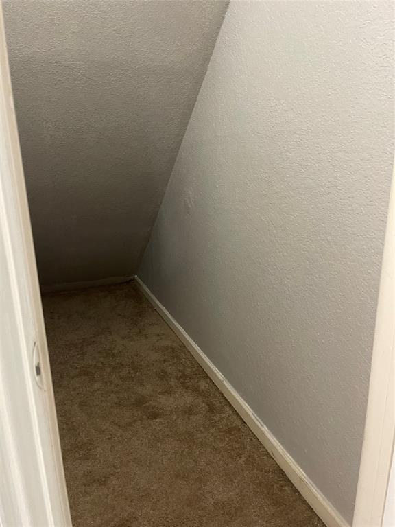 6912 Heritage Lane Property Photo 10