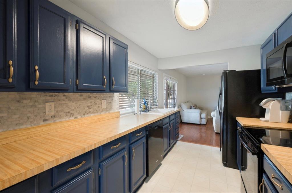700 Nora Lane Property Photo 10