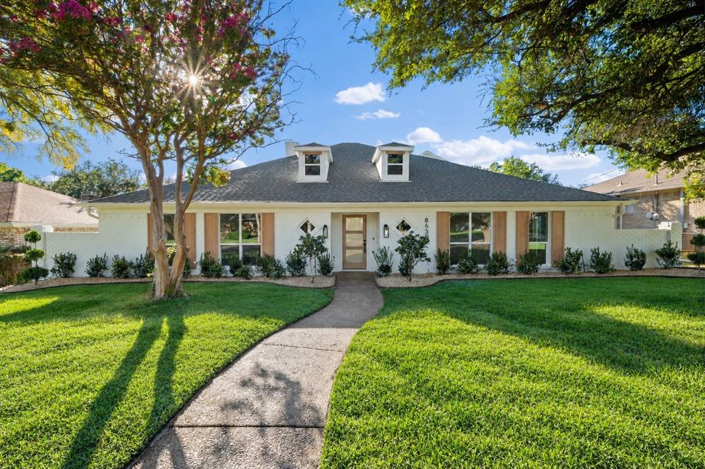 8639 Clover Meadow Drive Property Photo 1