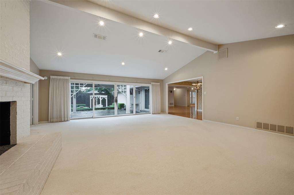 6 Timbergreen Circle Property Photo 10