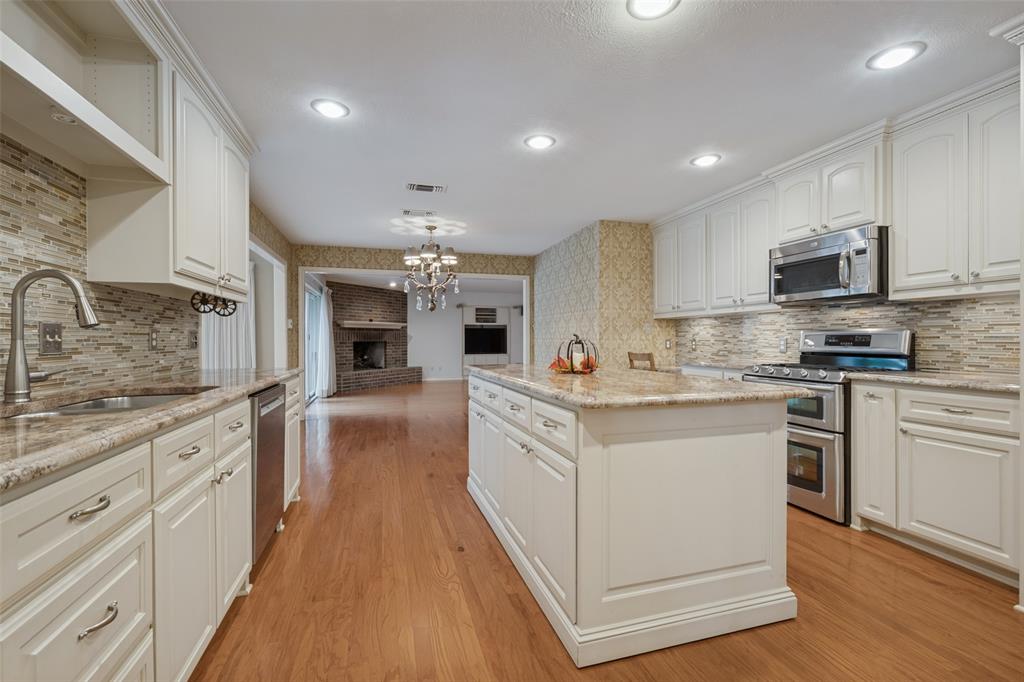 6 Timbergreen Circle Property Photo 15