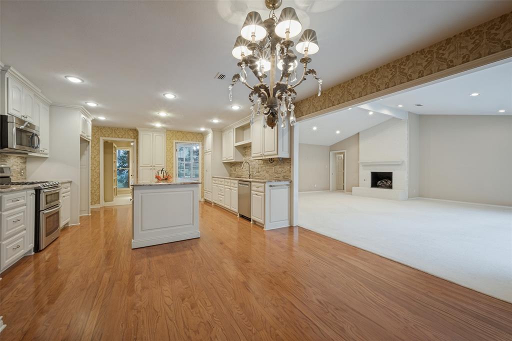 6 Timbergreen Circle Property Photo 16