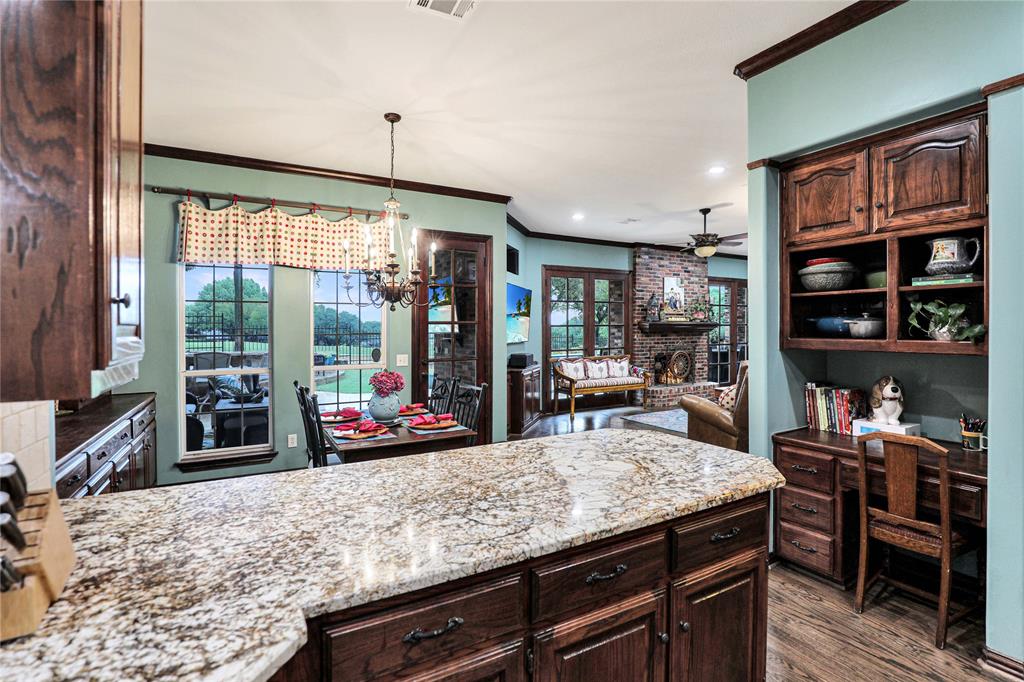 1204 Hills Creek Drive Property Photo 15