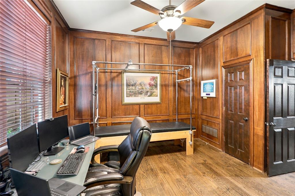 1204 Hills Creek Drive Property Photo 31