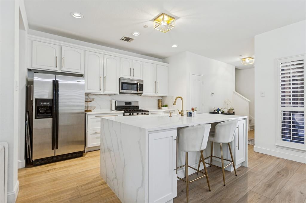 6816 Livorno Lane Property Photo 1