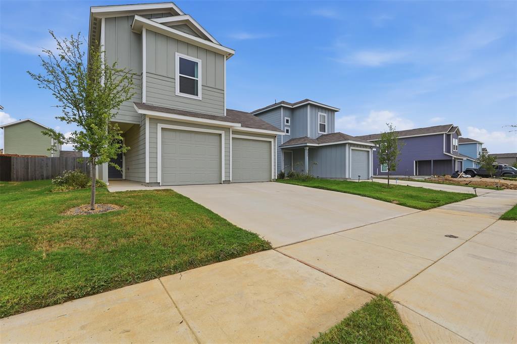 1429 Teak Lane Property Photo 3