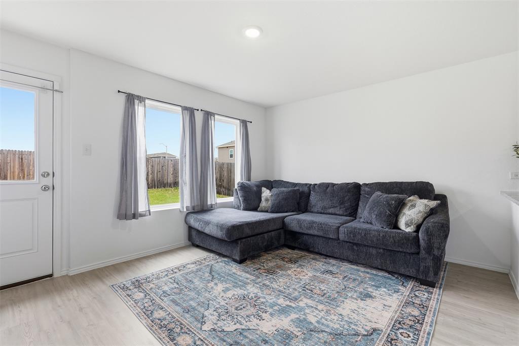 1429 Teak Lane Property Photo 11