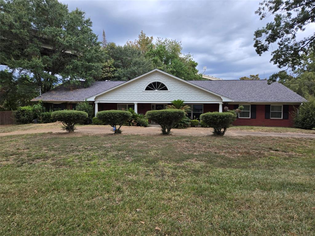 5426 Briarcliff Circle Property Photo 1