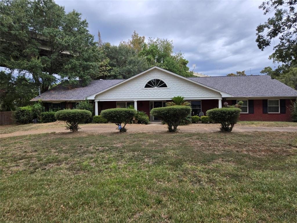 5426 Briarcliff Circle Property Photo 3