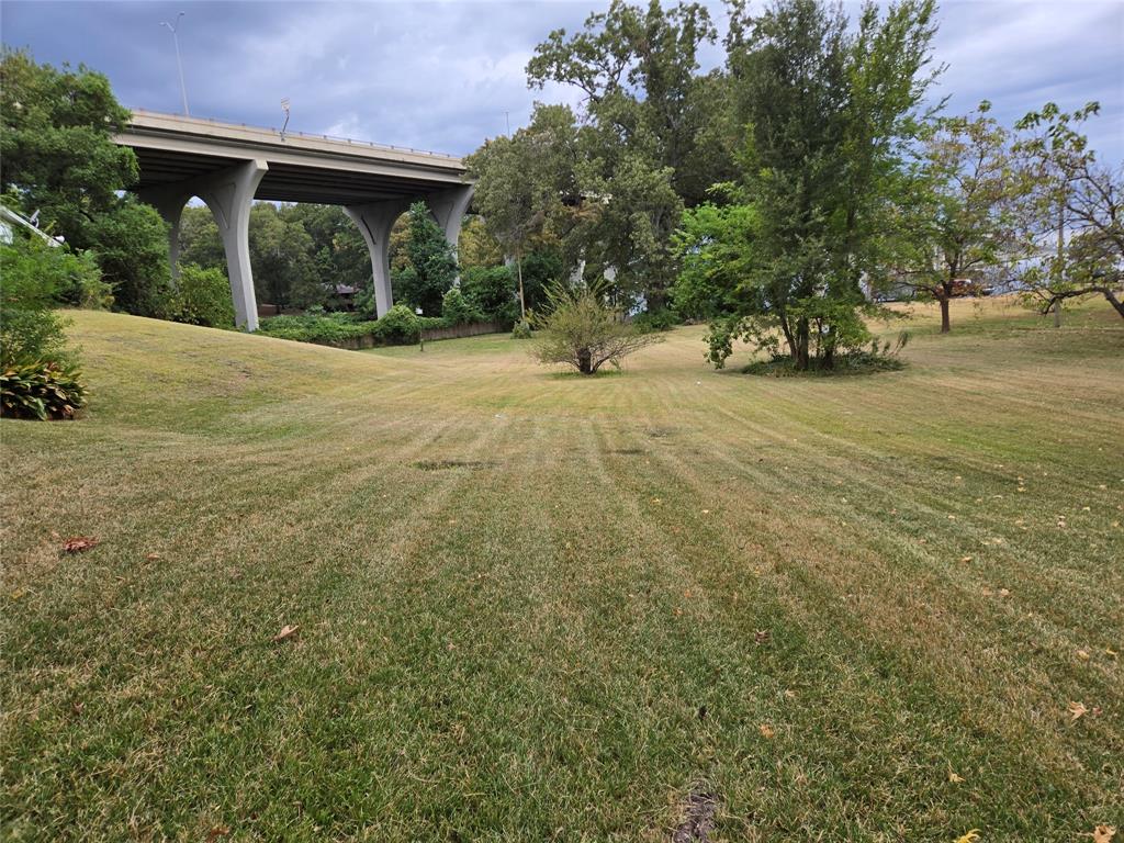 5426 Briarcliff Circle Property Photo 8