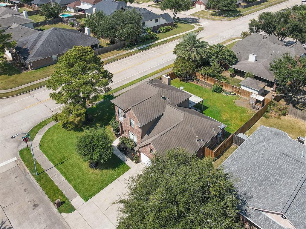 11001 Thornwood Drive Property Photo 36