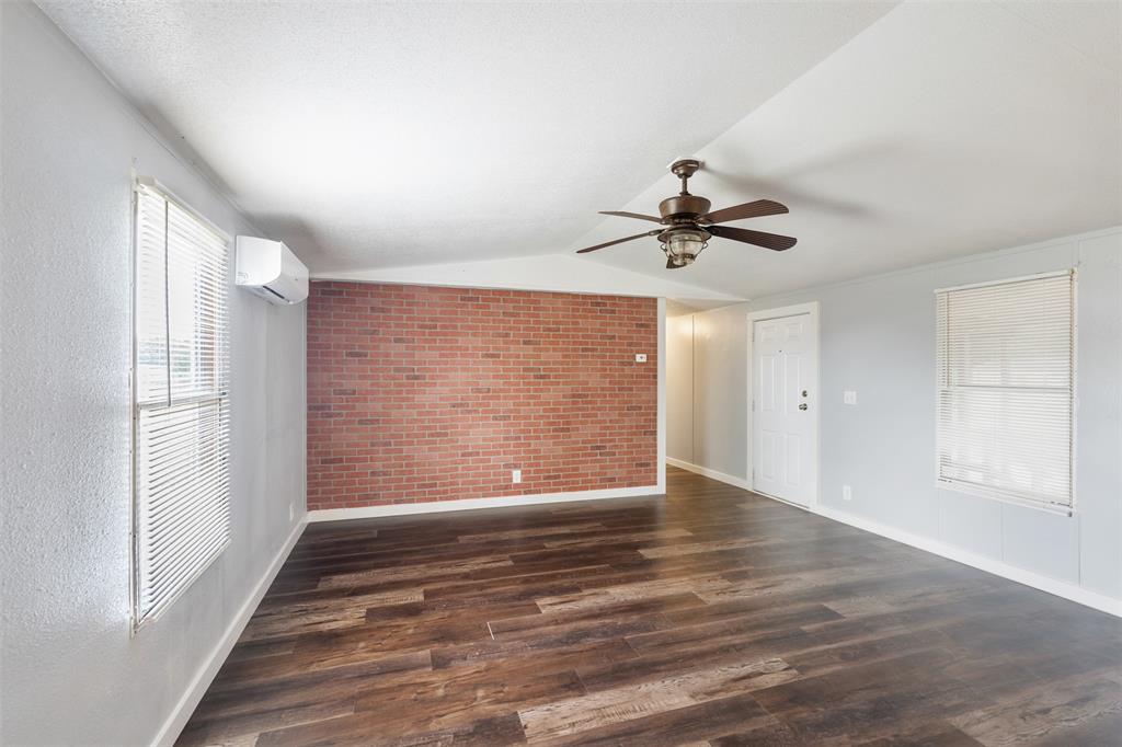 414 Kaci Jo Property Photo 7