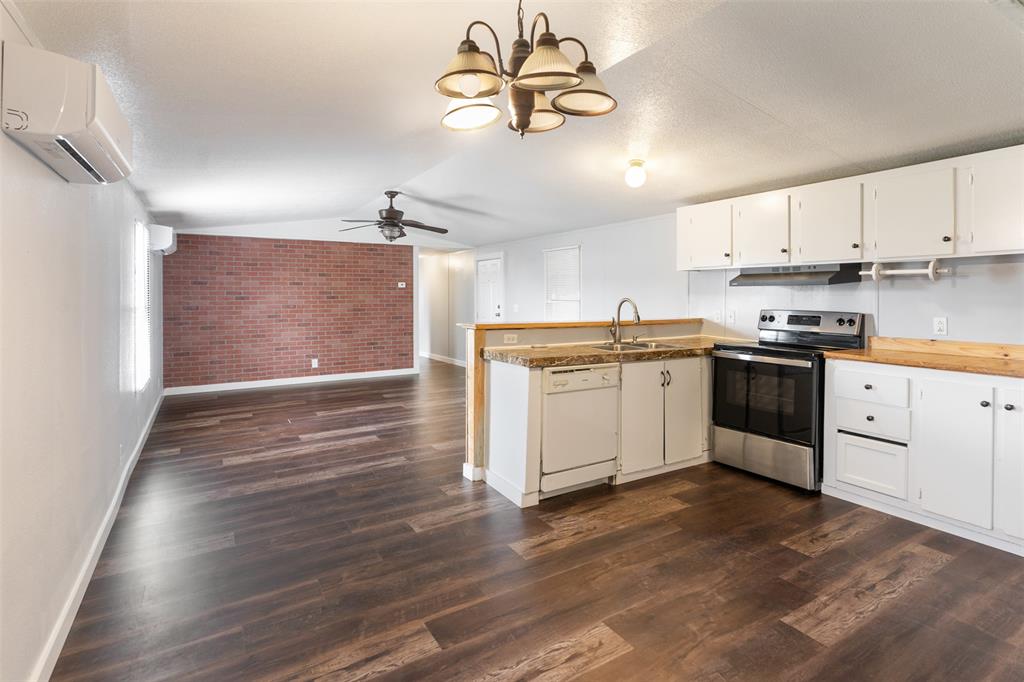 414 Kaci Jo Property Photo 10