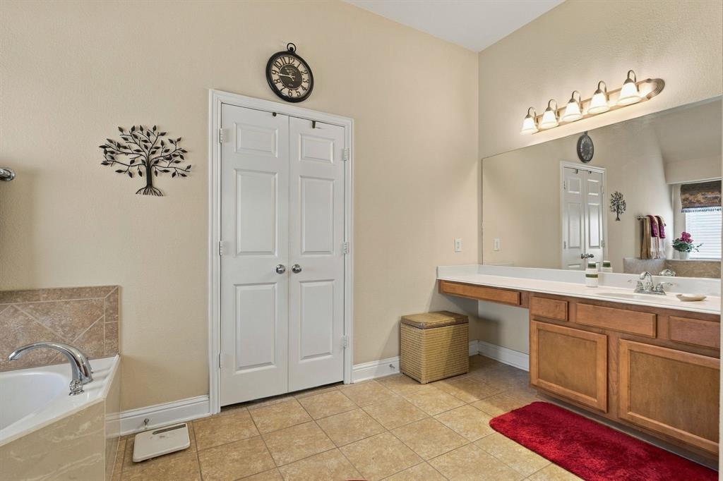 850 Carolina Way Property Photo 28