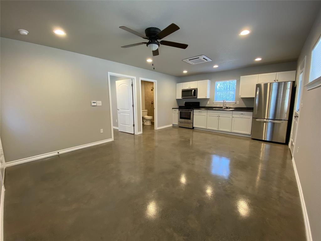1549 Ranger Highway 101 Property Photo 3