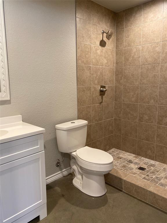 1549 Ranger Highway 101 Property Photo 8