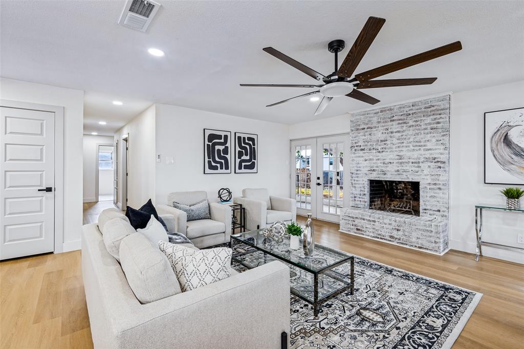 5445 Enderly Place Property Photo 4