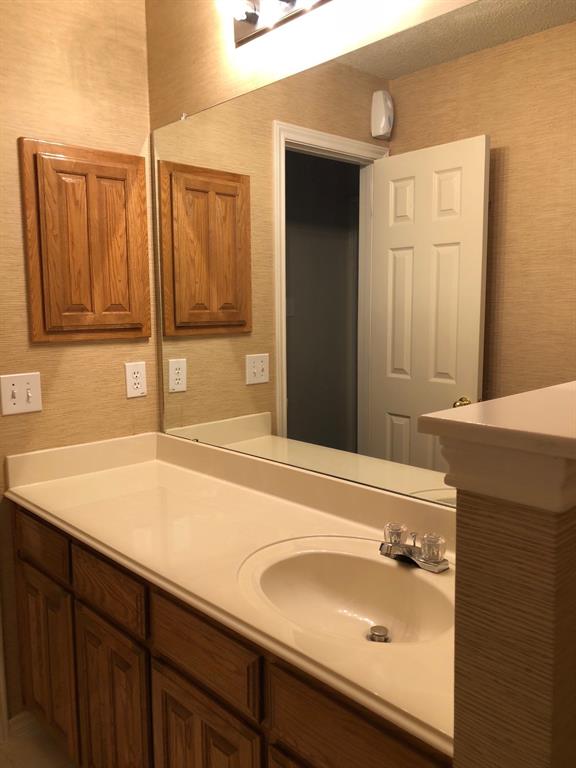 2118 Stoneridge Drive Property Photo 17