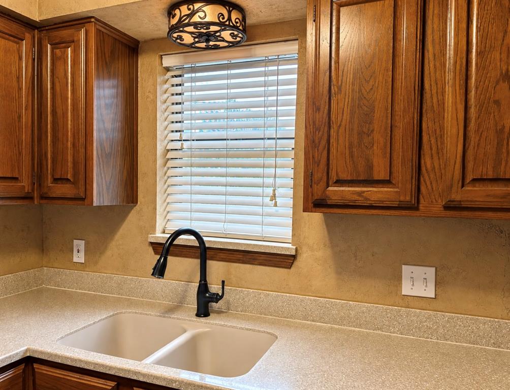 2700 Silver Creek Drive 166 Property Photo 12
