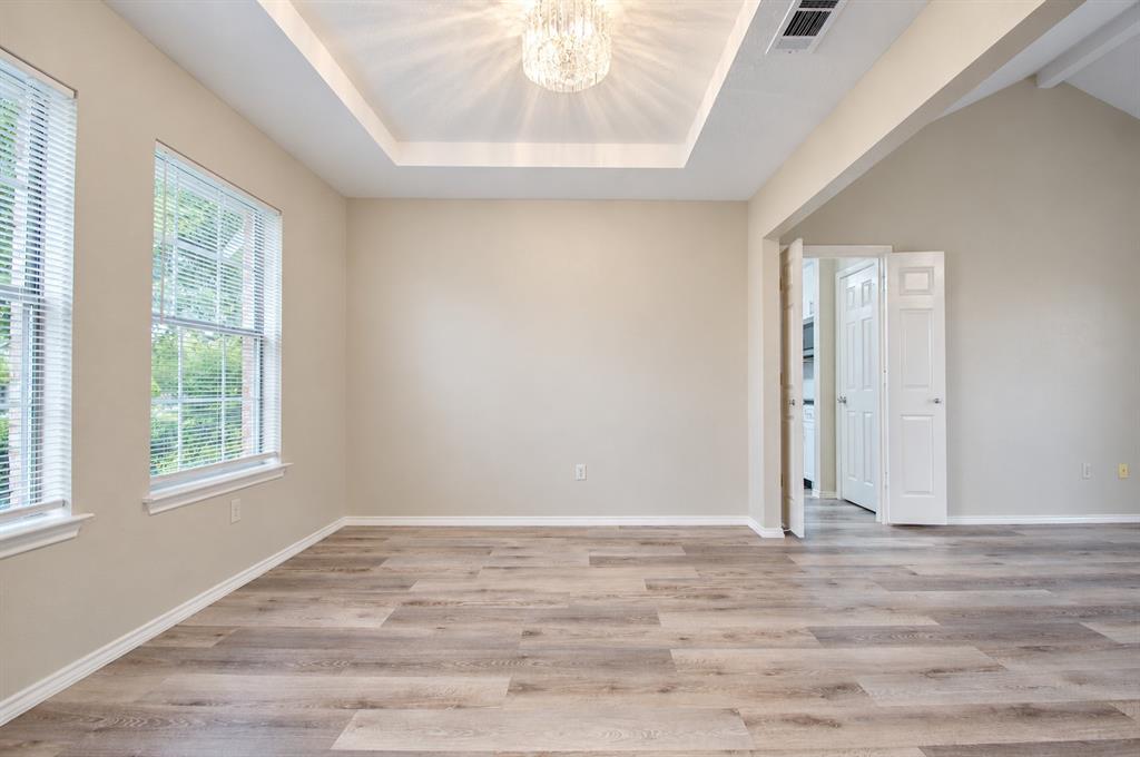 2040 Garden Crest Lane Property Photo 8