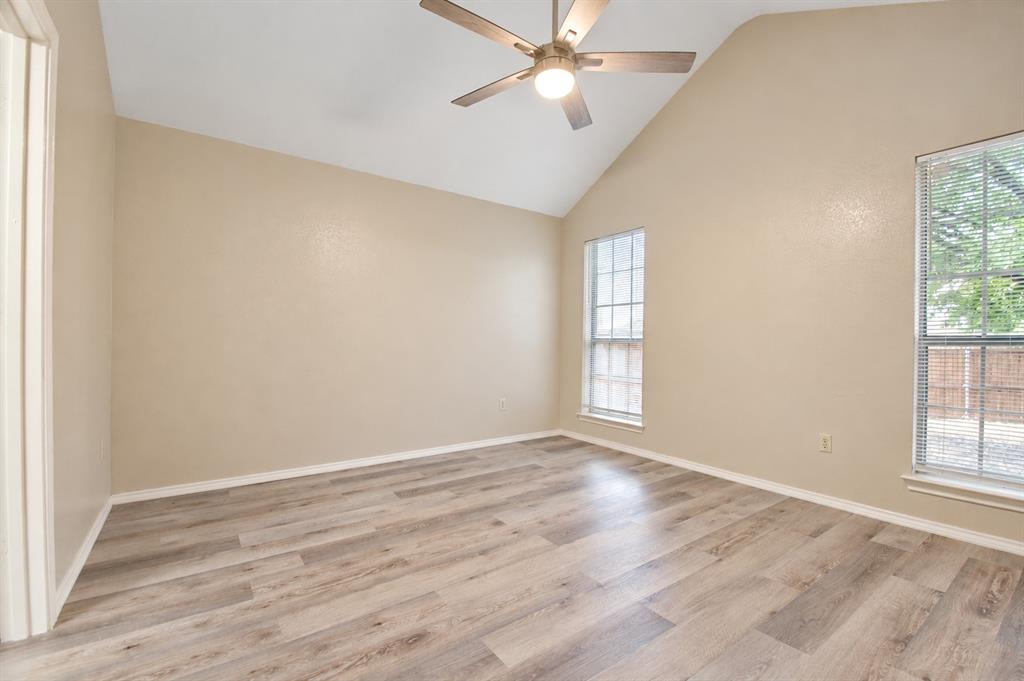 2040 Garden Crest Lane Property Photo 18